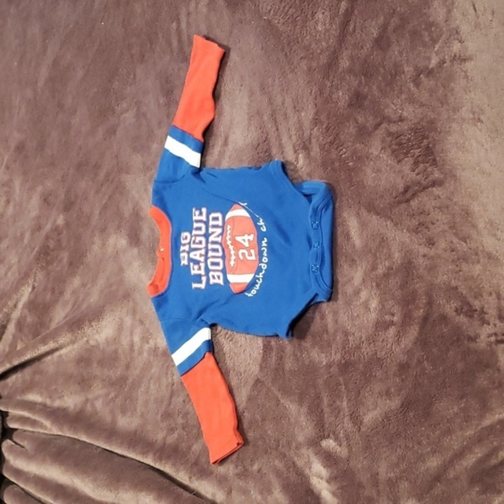Kidgets‎ onesie size 3/6 months